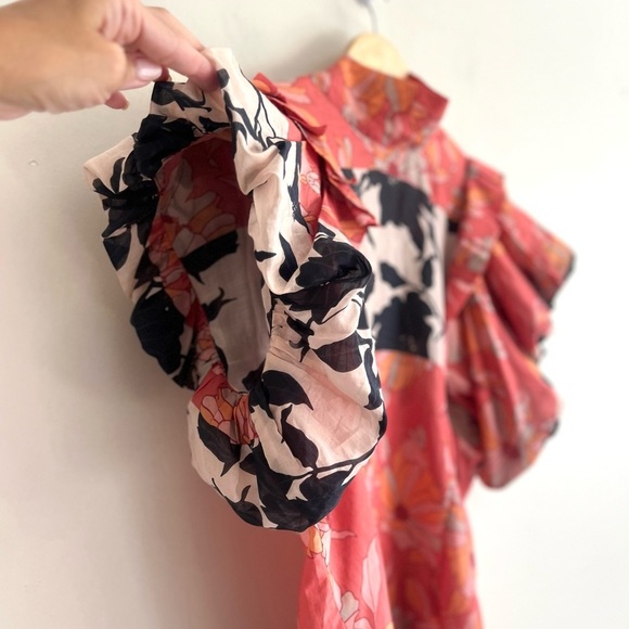 Isla & White  Silk Top - Picture 4 of 12